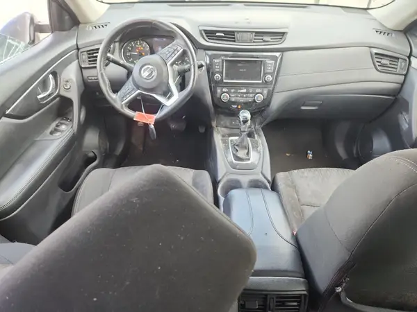 KNMAT2MT6JP592072 2018 NISSAN ROGUE - Image 8