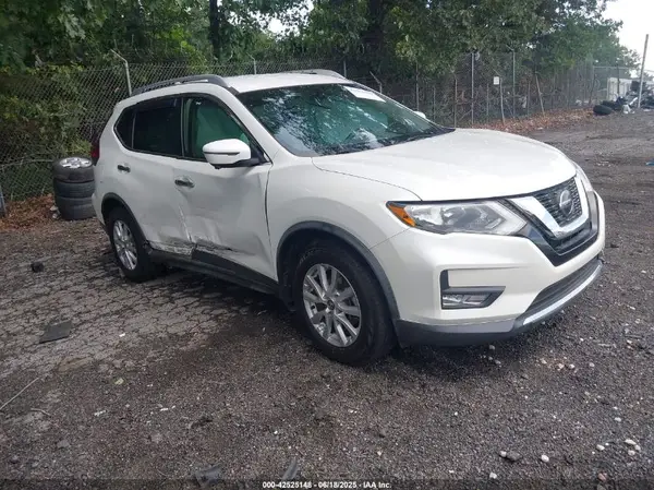 KNMAT2MT6JP594968 2018 NISSAN ROGUE - Image 1