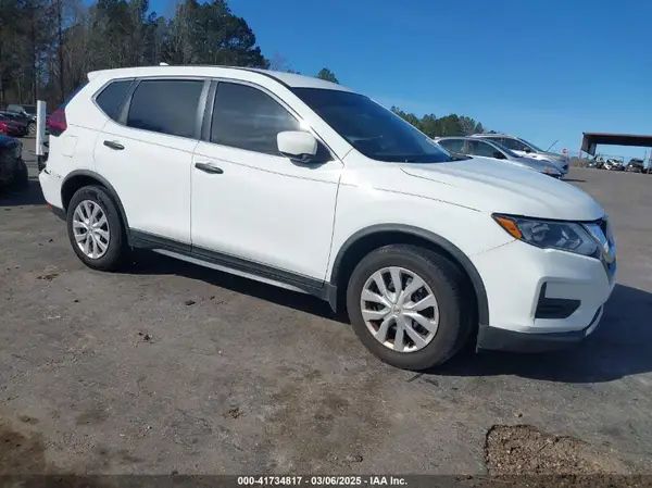 KNMAT2MT6JP597708 2018 NISSAN ROGUE - Image 1