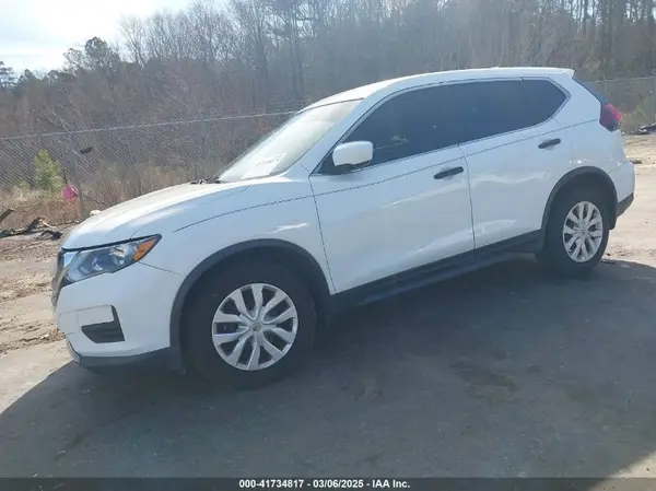 KNMAT2MT6JP597708 2018 NISSAN ROGUE - Image 2