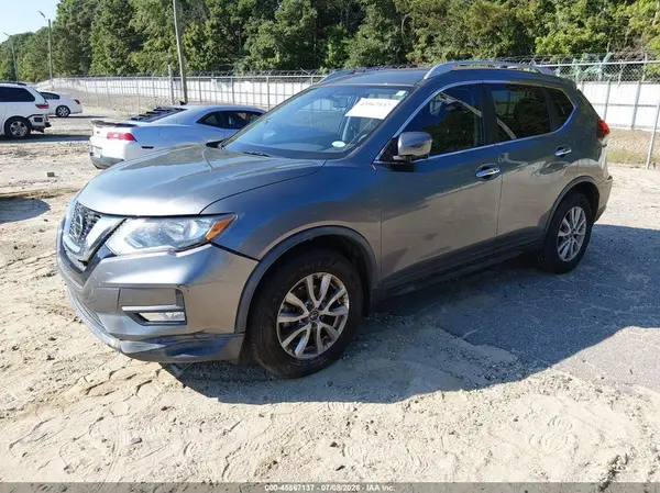 KNMAT2MT6JP599071 2018 NISSAN ROGUE - Image 2