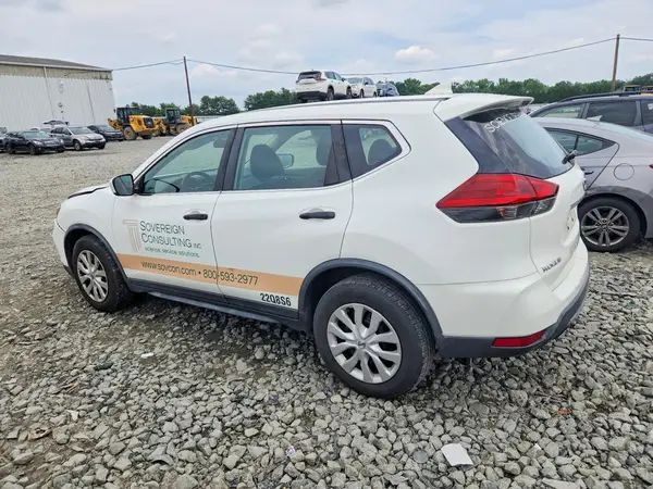 KNMAT2MT6JP599278 2018 NISSAN ROGUE - Image 2
