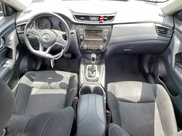 KNMAT2MT6JP600185 2018 NISSAN ROGUE - Image 8