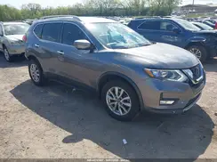 KNMAT2MT6JP600266 2018 NISSAN ROGUE