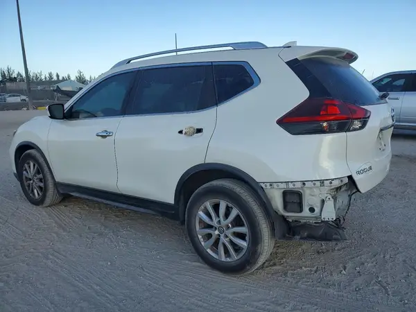 KNMAT2MT6JP603121 2018 NISSAN ROGUE - Image 2
