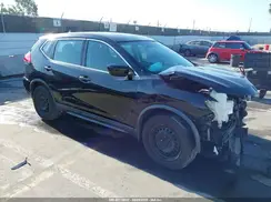 KNMAT2MT6JP603328 2018 NISSAN ROGUE