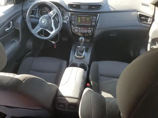 KNMAT2MT6JP604902 2018 NISSAN ROGUE - Image 8