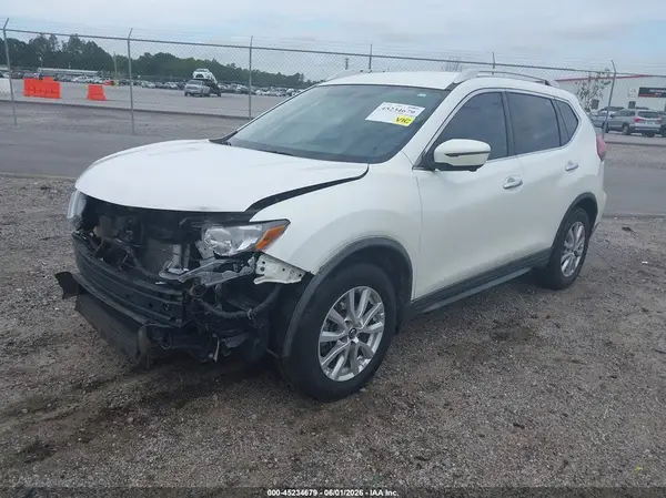 KNMAT2MT6JP606424 2018 NISSAN ROGUE - Image 2