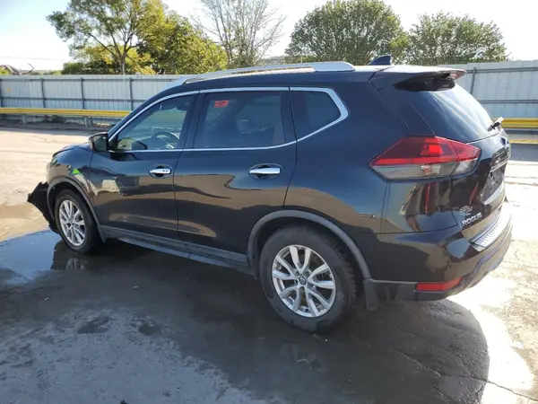 KNMAT2MT6JP612403 2018 NISSAN ROGUE - Image 2