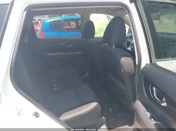 KNMAT2MT6JP615043 2018 NISSAN ROGUE - Image 8