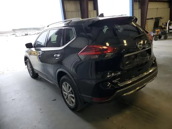 KNMAT2MT6JP622512 2018 NISSAN ROGUE - Image 2