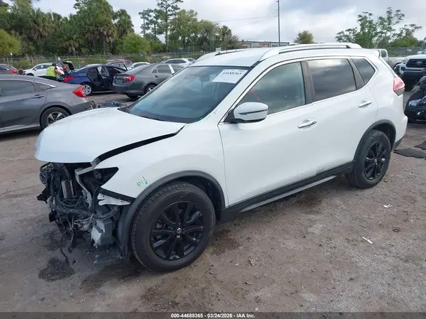 KNMAT2MT6KP503067 2019 NISSAN ROGUE - Image 2