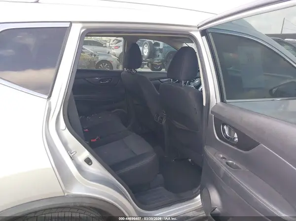 KNMAT2MT6KP507796 2019 NISSAN ROGUE - Image 8