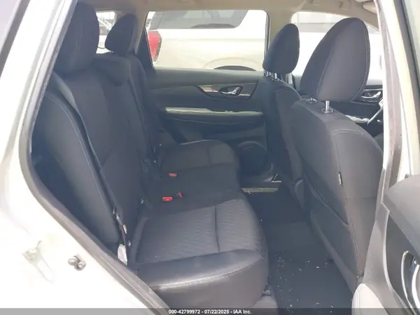 KNMAT2MT6KP520449 2019 NISSAN ROGUE - Image 8