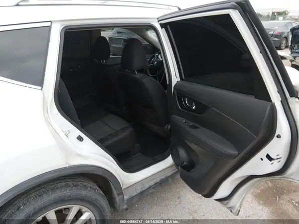 KNMAT2MT6KP534691 2019 NISSAN ROGUE - Image 8