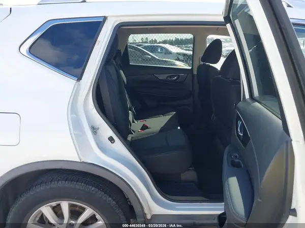 KNMAT2MT6LP509713 2020 NISSAN ROGUE - Image 8