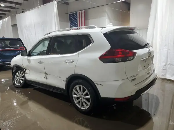KNMAT2MT6LP520095 2020 NISSAN ROGUE - Image 2