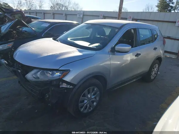 KNMAT2MT6LP523644 2020 NISSAN ROGUE - Image 2
