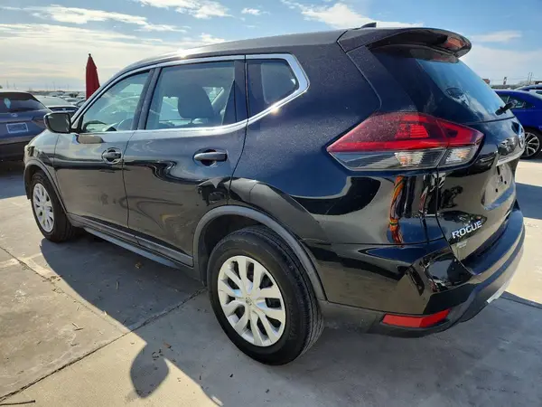 KNMAT2MT6LP528942 2020 NISSAN ROGUE - Image 2