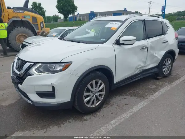 KNMAT2MT6LP533395 2020 NISSAN ROGUE - Image 2