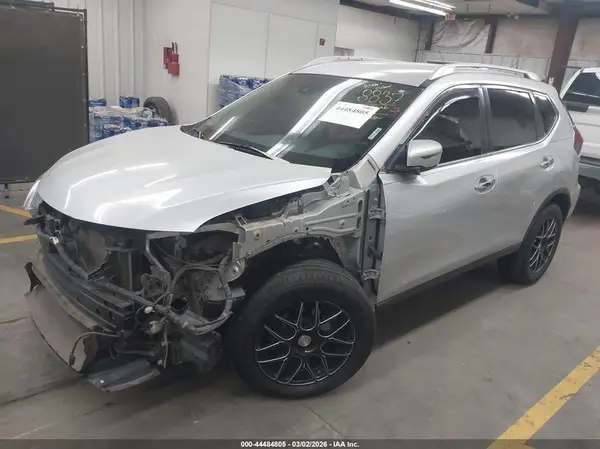 KNMAT2MT6LP534210 2020 NISSAN ROGUE - Image 2