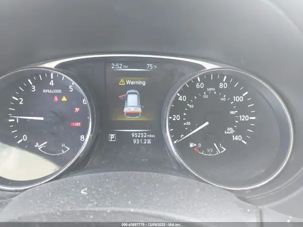 KNMAT2MT7GP598276 2016 NISSAN ROGUE - Image 2
