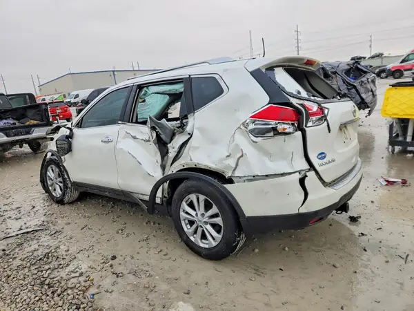 KNMAT2MT7GP612371 2016 NISSAN ROGUE - Image 2