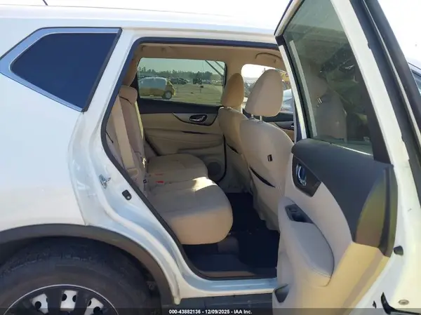 KNMAT2MT7GP614055 2016 NISSAN ROGUE - Image 8