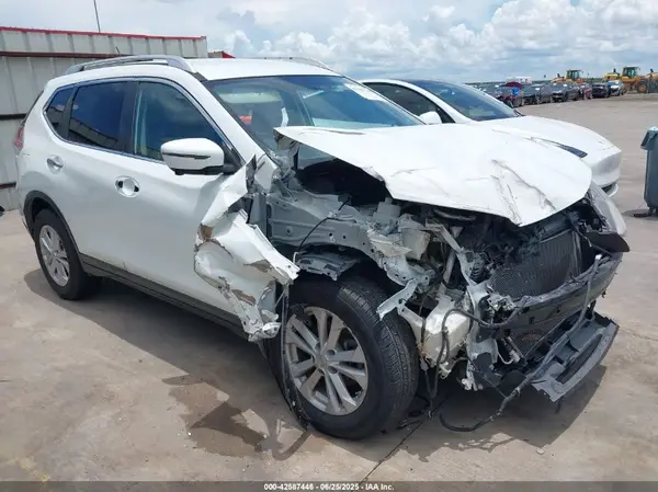 KNMAT2MT7GP617537 2016 NISSAN ROGUE - Image 1