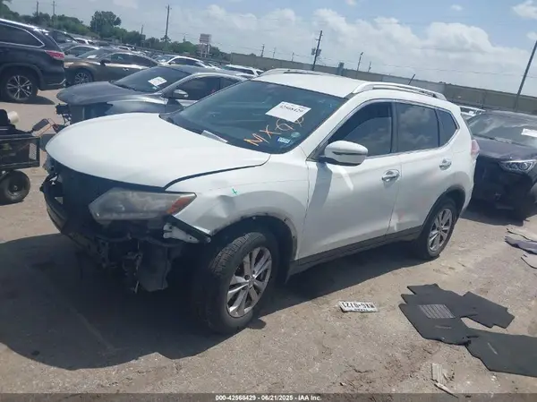 KNMAT2MT7GP648092 2016 NISSAN ROGUE - Image 2