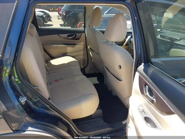 KNMAT2MT7GP659268 2016 NISSAN ROGUE - Image 8