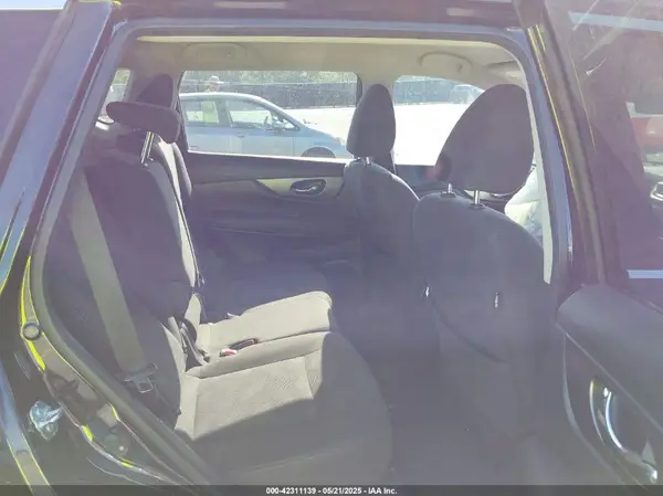 KNMAT2MT7GP666625 2016 NISSAN ROGUE - Image 8