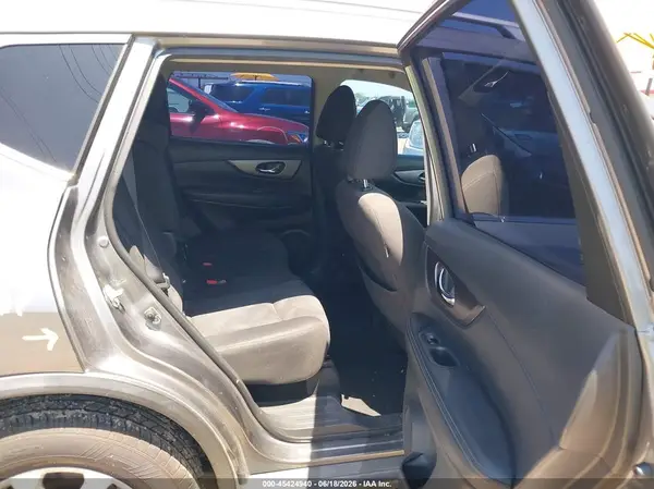 KNMAT2MT7GP667385 2016 NISSAN ROGUE - Image 8