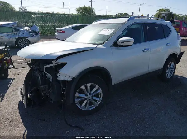 KNMAT2MT7GP714575 2016 NISSAN ROGUE - Image 2