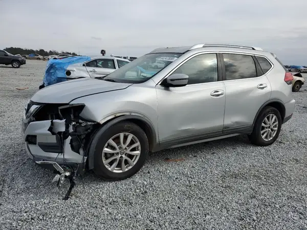 KNMAT2MT7HP504690 2017 NISSAN ROGUE - Image 1