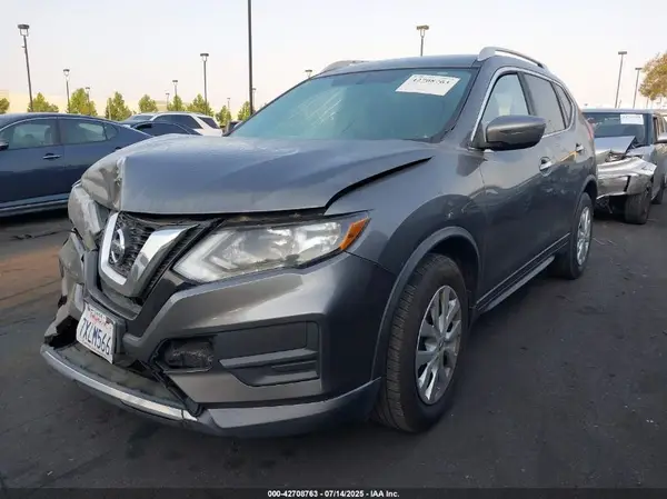 KNMAT2MT7HP518573 2017 NISSAN ROGUE - Image 2