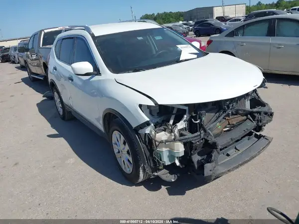 KNMAT2MT7HP525264 2017 NISSAN ROGUE - Image 1