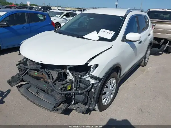 KNMAT2MT7HP525264 2017 NISSAN ROGUE - Image 2