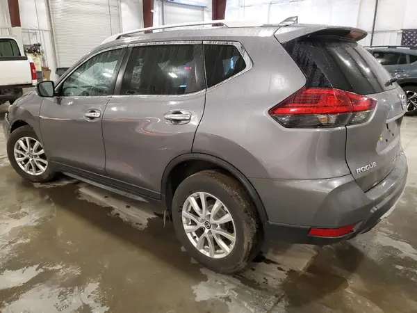KNMAT2MT7HP533963 2017 NISSAN ROGUE - Image 2