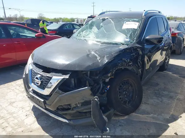 KNMAT2MT7HP539262 2017 NISSAN ROGUE - Image 2