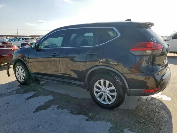 KNMAT2MT7HP540511 2017 NISSAN ROGUE - Image 2