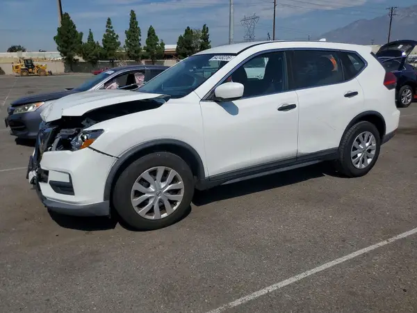 KNMAT2MT7HP547815 2017 NISSAN ROGUE - Image 1