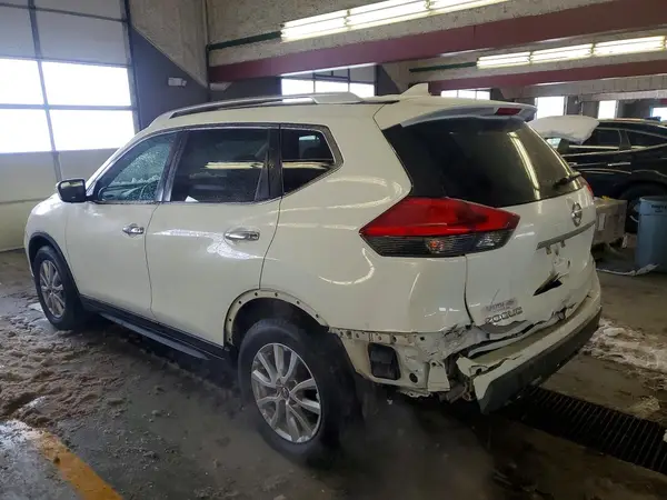 KNMAT2MT7HP548401 2017 NISSAN ROGUE - Image 2