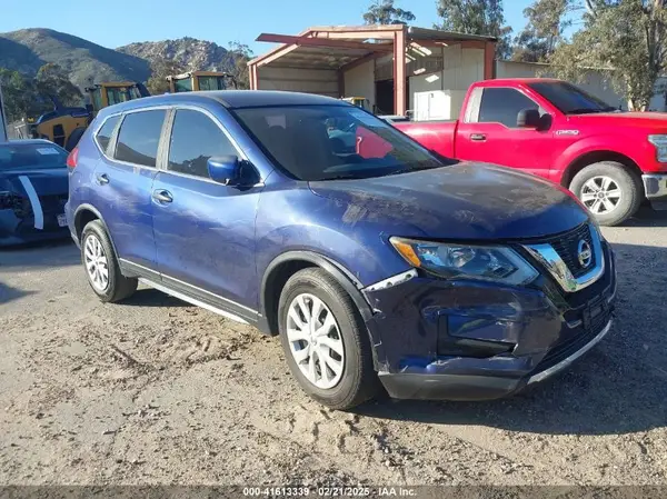 KNMAT2MT7HP550200 2017 NISSAN ROGUE - Image 1