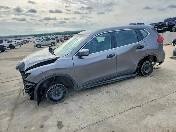 KNMAT2MT7HP553355 2017 NISSAN ROGUE - Image 1