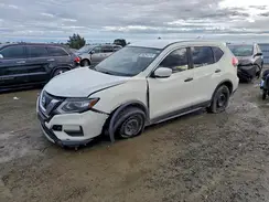 KNMAT2MT7HP558569 2017 NISSAN ROGUE