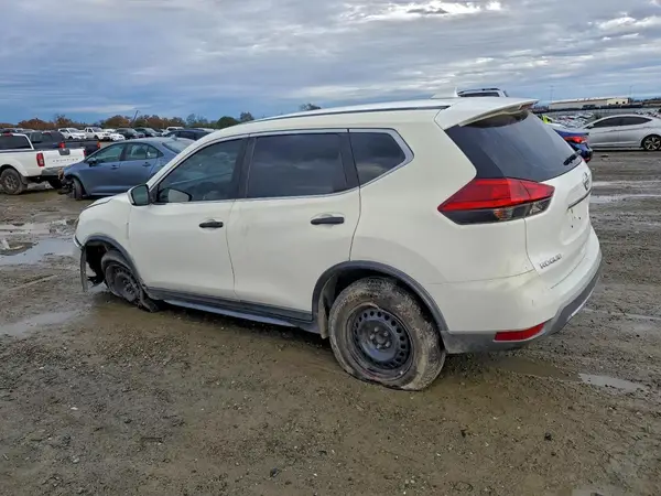 KNMAT2MT7HP558569 2017 NISSAN ROGUE - Image 2
