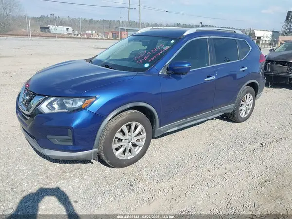 KNMAT2MT7HP565005 2017 NISSAN ROGUE - Image 2