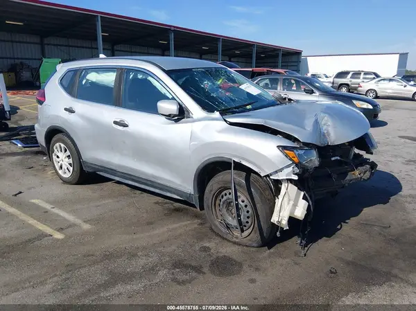 KNMAT2MT7HP572150 2017 NISSAN ROGUE - Image 1