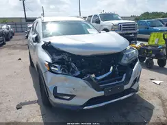 KNMAT2MT7HP573394 2017 NISSAN ROGUE